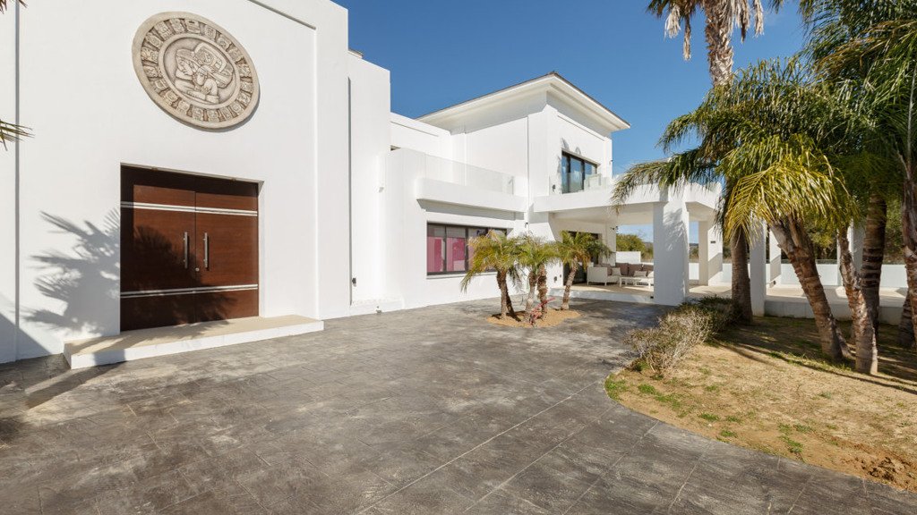 Villa San Roque, Cadiz, Spānijā 8 istabas, 1600 m2 Nr. 3270