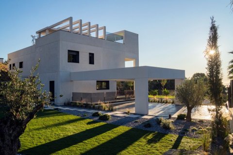 Villa for sale in Benalmadena, Malaga, Spain 4 bedrooms, 556 sq.m. No. 3962 - photo 15