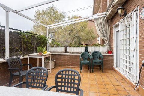 House for sale in Madrid, Spain 5 bedrooms, 249.62 sq.m. No. 62231 - photo 5