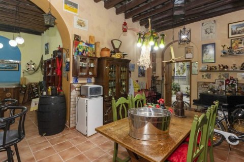 Townhouse for sale in Jerez de la Frontera, Cadiz, Spain 3 bedrooms, 550.3 sq.m. No. 62057 - photo 11