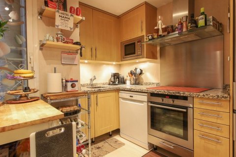 Apartment for sale in Madrid, Spain 2 bedrooms, 197 sq.m. No. 61463 - photo 9