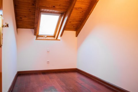 Townhouse for sale in Madrid, Spain 5 bedrooms, 205 sq.m. No. 62068 - photo 28