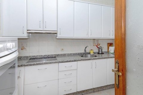 Townhouse for sale in Sevilla, Seville, Spain 6 bedrooms, 165 sq.m. No. 62998 - photo 21