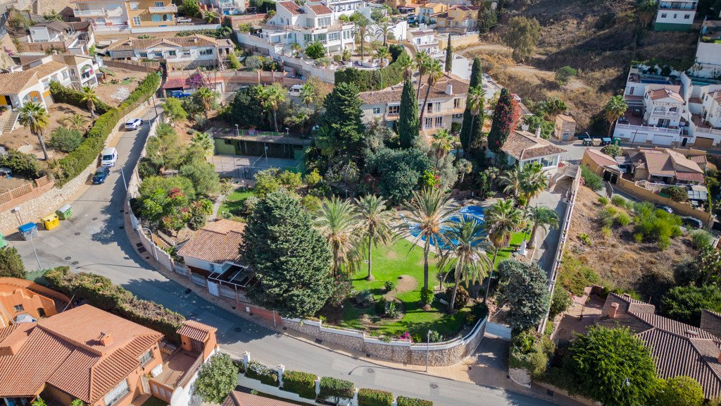 Villa a Torre de Benagalbon, Malaga, Spagna 8 camere da letto, 683 mq. N° 62296