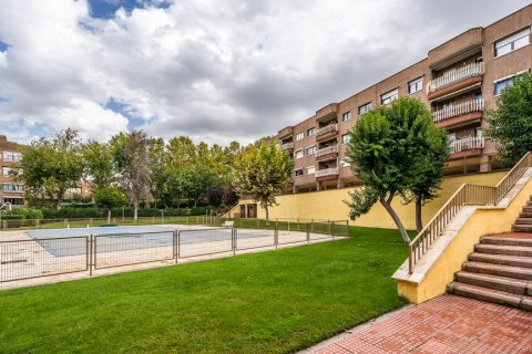 Apartment for sale in Pozuelo de Alarcon, Madrid, Spain 4 bedrooms, 201 sq.m. No. 61386 - photo 20