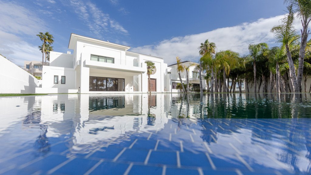 Villa San Roque, Cadiz, Spānijā 8 istabas, 1600 m2 Nr. 3270
