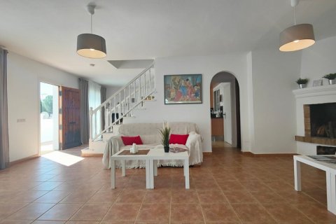 House for sale in Marbella, Malaga, Spain 4 bedrooms, 265 sq.m. No. 62053 - photo 3