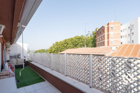 Penthouse for sale in Madrid, Spain 4 bedrooms, 173 sq.m. No. 61005 - photo 15
