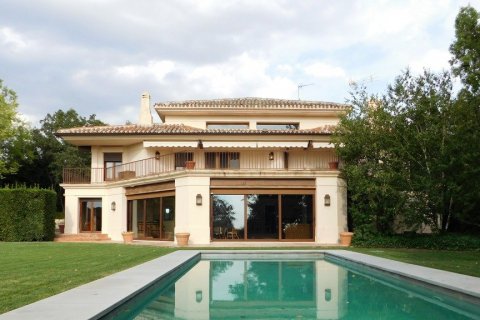 Villa for sale in San Agustin del Guadalix, Madrid, Spain 9 bedrooms, 815 sq.m. No. 3326 - photo 1