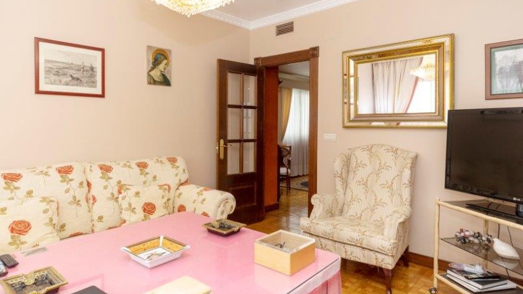 Dzīvoklis Jerez de la Frontera, Cadiz, Spānijā 4 istabas, 371.15 m2 Nr. 61015