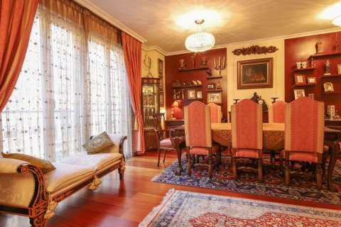 Apartment for sale in Madrid, Spain 2 bedrooms, 197 sq.m. No. 61463 - photo 4