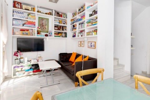 Townhouse for sale in Sevilla, Seville, Spain 4 bedrooms, 196 sq.m. No. 62148 - photo 16