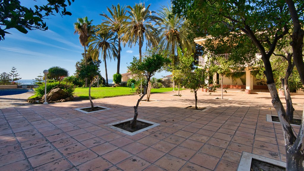 Villa a Torre de Benagalbon, Malaga, Spagna 8 camere da letto, 683 mq. N° 62296