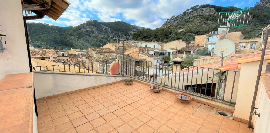 Townhouse in Caimari, Mallorca, Spain 4 bedrooms, 213 sq.m. No. 62591