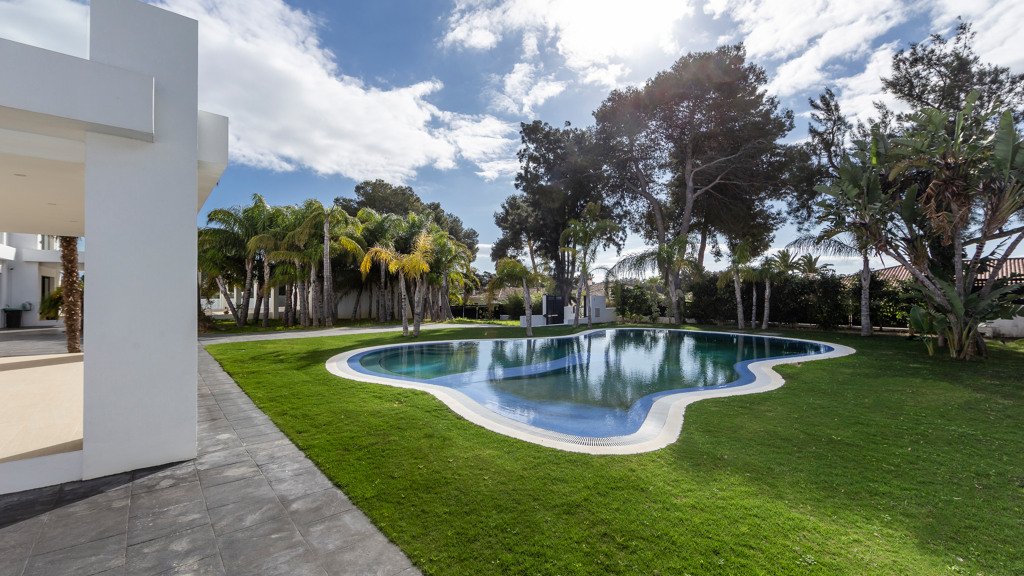 Villa San Roque, Cadiz, Spānijā 8 istabas, 1600 m2 Nr. 3270