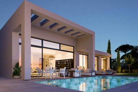 Villa for sale in Benahavis, Malaga, Spain 3 bedrooms, 578.85 sq.m. No. 62058 - photo 1