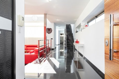 Villa for sale Conil de la Frontera, Cadiz, Spain 6 bedrooms, 671.63 sq.m. No. 62355 - photo 18