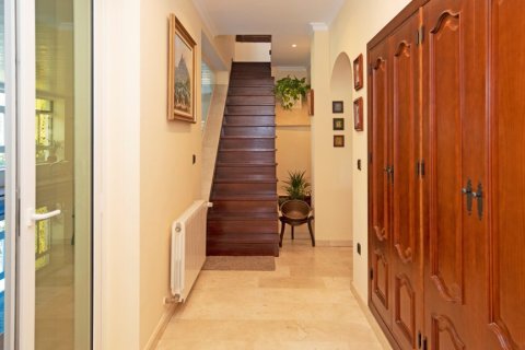 House for sale in El Puerto de Santa Maria, Cadiz, Spain 4 bedrooms, 385 sq.m. No. 62026 - photo 11