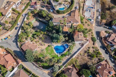 Villa for sale in Torre de Benagalbon, Malaga, Spain 8 bedrooms, 683 sq.m. No. 62296 - photo 3