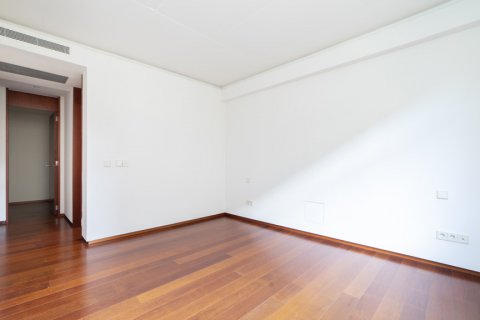 Apartment for sale in Madrid, Spain 4 bedrooms, 593 sq.m. No. 2390 - photo 13