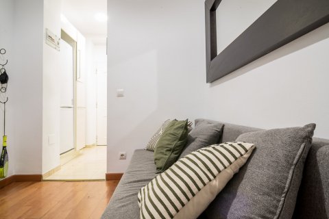 Apartment for sale in Madrid, Spain 1 bedroom, 46 sq.m. No. 61431 - photo 20