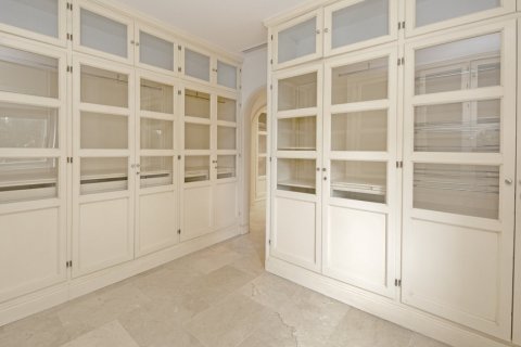 Apartment for sale in Jerez de la Frontera, Cadiz, Spain 5 bedrooms, 430 sq.m. No. 61618 - photo 27