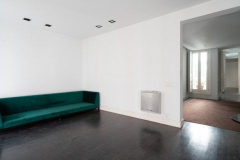 Duplex for sale in Madrid, Spain 4 bedrooms, 350 sq.m. No. 61276 - photo 21