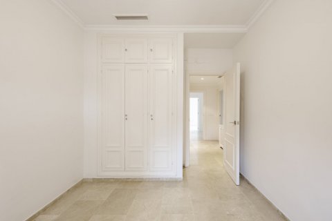Apartment for sale in Jerez de la Frontera, Cadiz, Spain 5 bedrooms, 430 sq.m. No. 61618 - photo 20