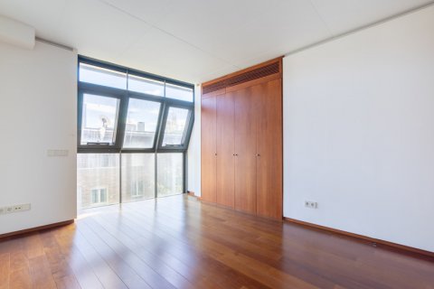 Triplex for sale in Madrid, Spain 4 bedrooms, 468 sq.m. No. 2389 - photo 7