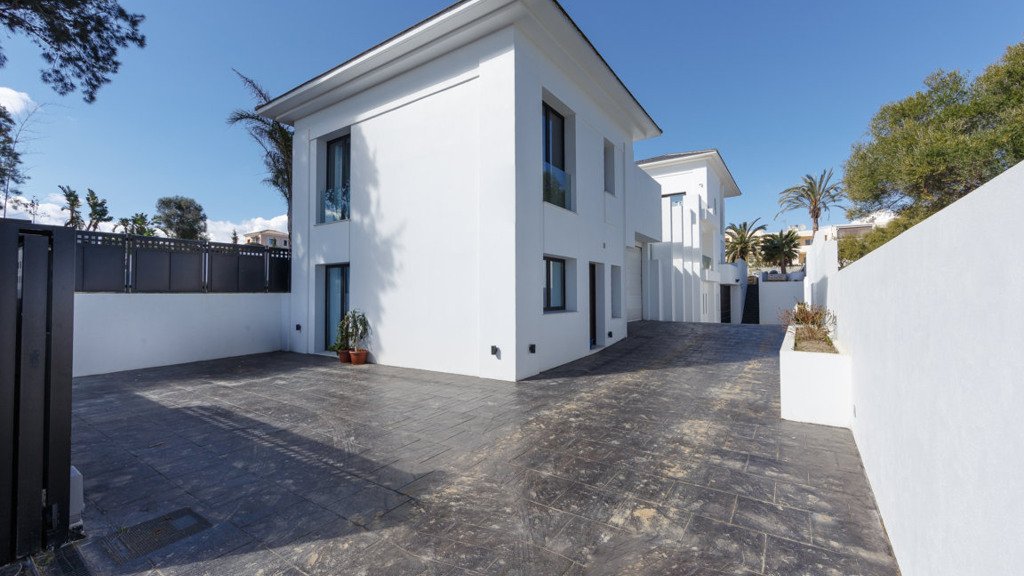 Villa San Roque, Cadiz, Spānijā 8 istabas, 1600 m2 Nr. 3270