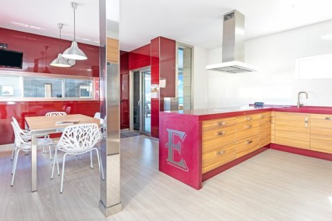Villa for sale Conil de la Frontera, Cadiz, Spain 6 bedrooms, 671.63 sq.m. No. 62355 - photo 28