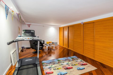 Triplex for sale in Madrid, Spain 5 bedrooms, 588 sq.m. No. 61053 - photo 27