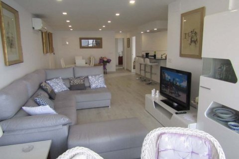 Apartment for sale in Benidorm, Alicante, Spain 3 bedrooms, 144 sq.m. No. 62815 - photo 2