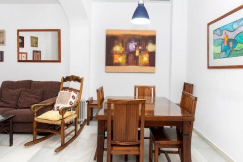 Townhouse for sale in Sevilla, Seville, Spain 4 bedrooms, 196 sq.m. No. 62148 - photo 2