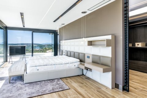 Villa for sale in San Roque, Cadiz, Spain 5 bedrooms, 720 sq.m. No. 62357 - photo 23