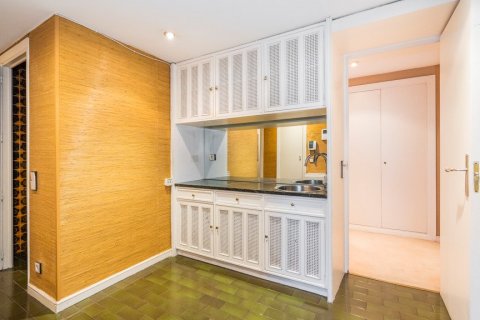 Apartment for sale in Alcobendas, Madrid, Spain 3 bedrooms, 222 sq.m. No. 62519 - photo 20