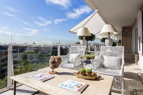 Penthouse for sale in Madrid, Spain 5 bedrooms, 373 sq.m. No. 61042 - photo 6
