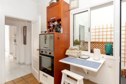 Townhouse for sale in Sevilla, Seville, Spain 4 bedrooms, 196 sq.m. No. 62148 - photo 5