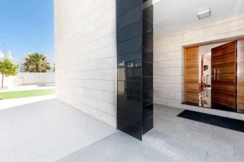 Villa for sale Conil de la Frontera, Cadiz, Spain 6 bedrooms, 671.63 sq.m. No. 62355 - photo 16