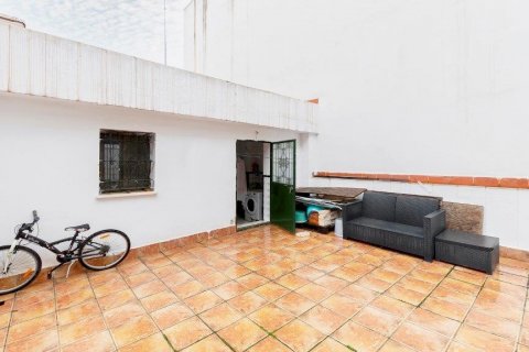 Townhouse for sale in Sevilla, Seville, Spain 6 bedrooms, 165 sq.m. No. 62998 - photo 13
