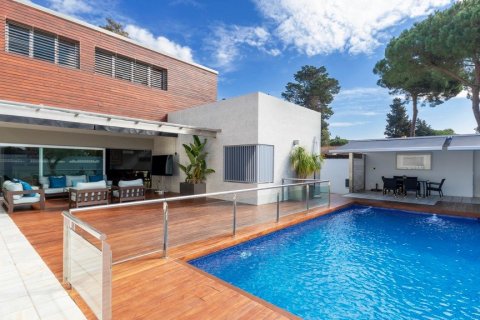 Villa for sale in El Puerto de Santa Maria, Cadiz, Spain 4 bedrooms, 339 sq.m. No. 61965 - photo 2