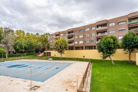 Apartment for sale in Pozuelo de Alarcon, Madrid, Spain 4 bedrooms, 201 sq.m. No. 61386 - photo 19