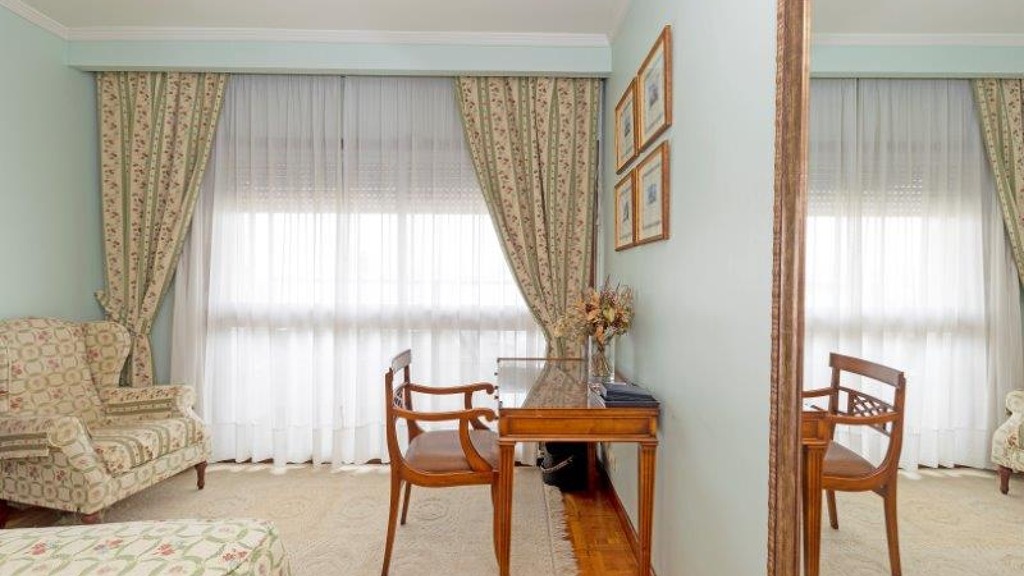 Dzīvoklis Jerez de la Frontera, Cadiz, Spānijā 4 istabas, 371.15 m2 Nr. 61015