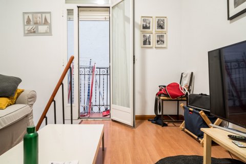 Apartment for sale in Madrid, Spain 1 bedroom, 46 sq.m. No. 61431 - photo 27