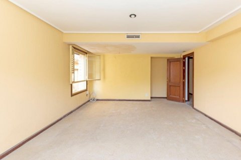 Apartment for sale in Cadiz, Spain 6 bedrooms, 304 sq.m. No. 60939 - photo 28