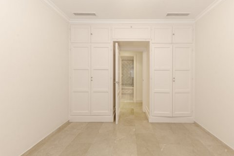 Apartment for sale in Jerez de la Frontera, Cadiz, Spain 5 bedrooms, 430 sq.m. No. 61618 - photo 25