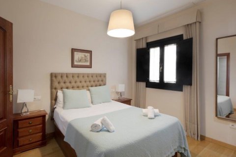 Duplex for sale in Sevilla, Seville, Spain 5 bedrooms, 222 sq.m. No. 61932 - photo 16