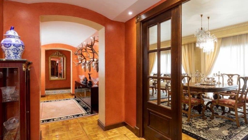 Dzīvoklis Jerez de la Frontera, Cadiz, Spānijā 4 istabas, 371.15 m2 Nr. 61015