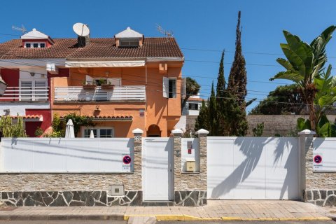 House for sale in Santa Brigida, Gran Canaria, Spain 4 bedrooms, 204 sq.m. No. 61989 - photo 24