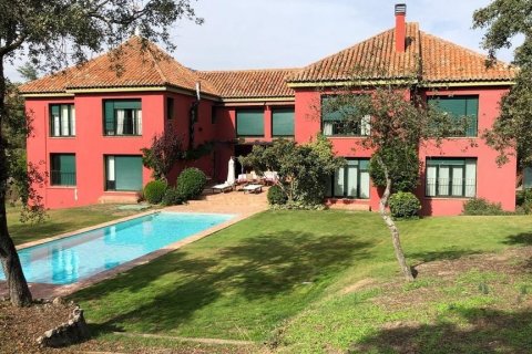 Villa for sale in Ciudalcampo, Madrid, Spain 8 bedrooms, 900 sq.m. No. 62266 - photo 17